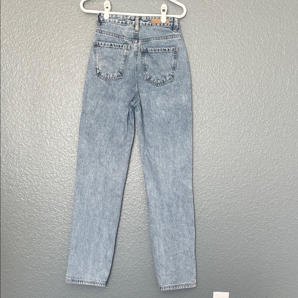 White Fox Boutique Light Blue Straight Leg Jeans - Picture 9 of 14